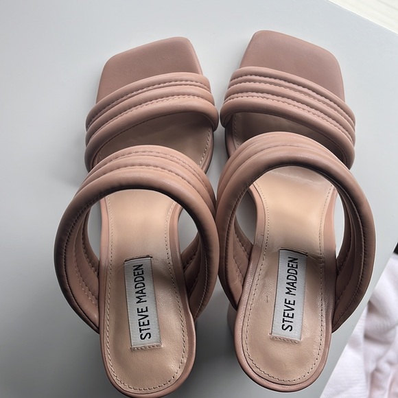 Steve Madden Heels - Picture 4 of 6